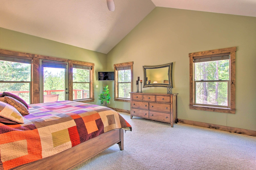 House (4 Bedrooms) photo 2