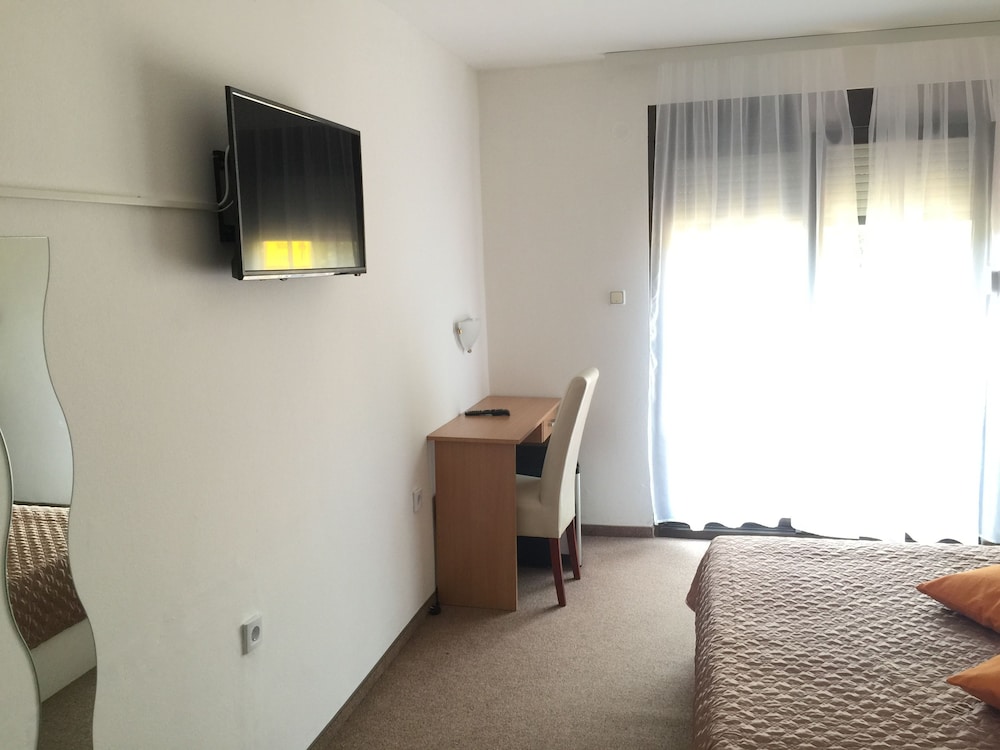 Standard Double Room, Balcony, City View photo 3