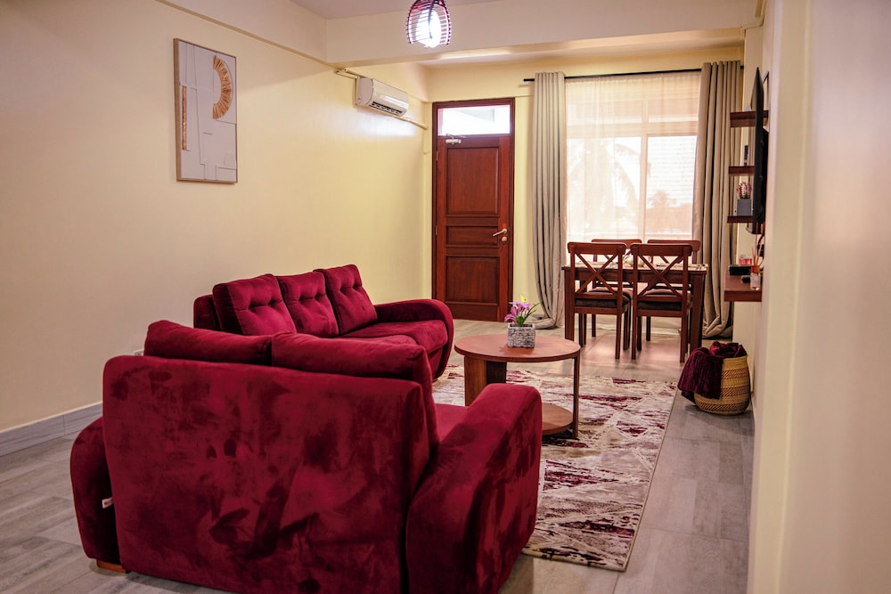 Junior Apartment, Balcony, Courtyard View