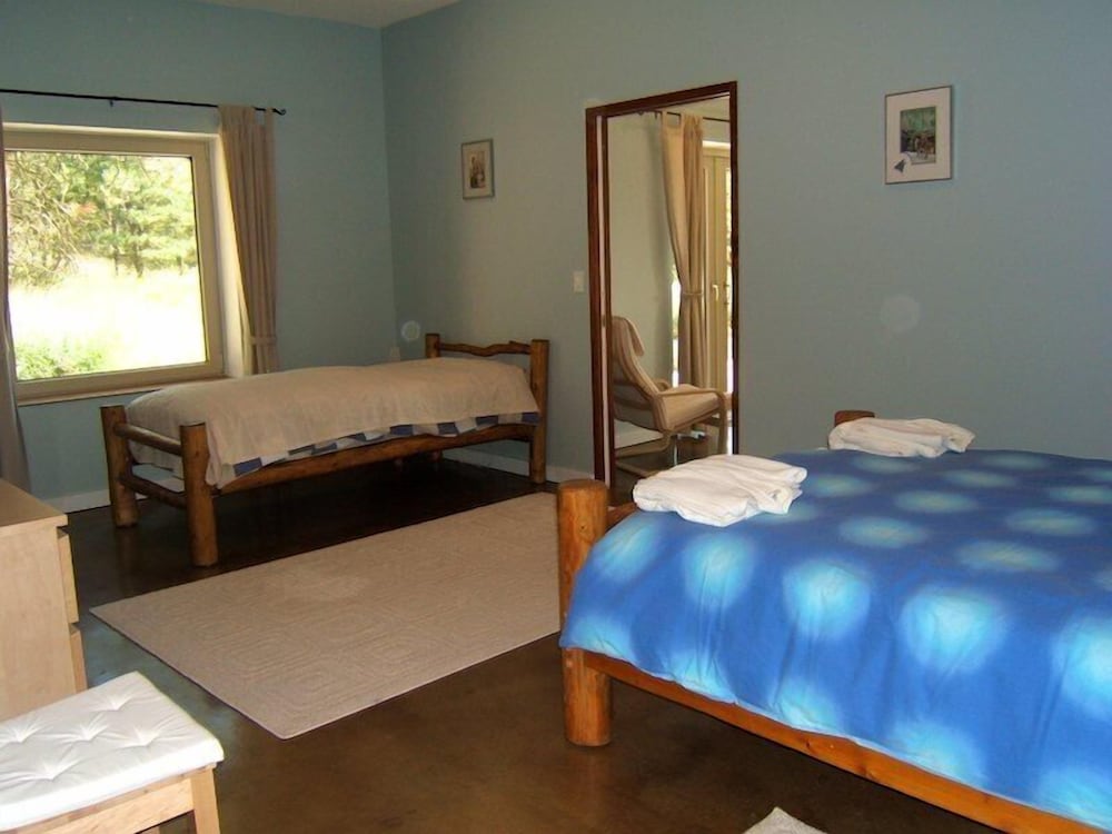 Studio Suite, 1 Bedroom, Kitchenette, Mountain View photo 3