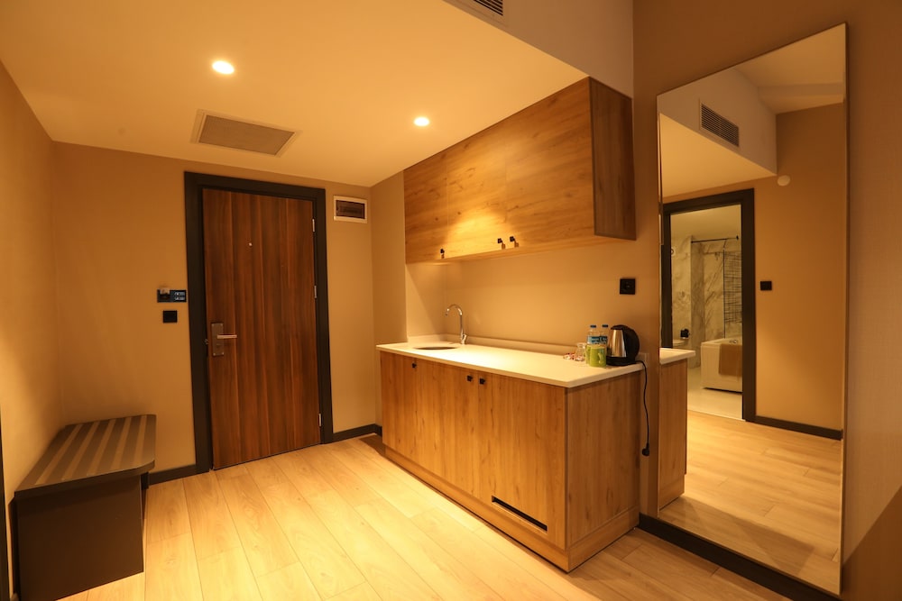 Elite Studio Suite photo 3