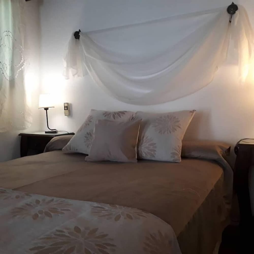 Deluxe Apartment, 1 Queen Bed, Pool View photo 1