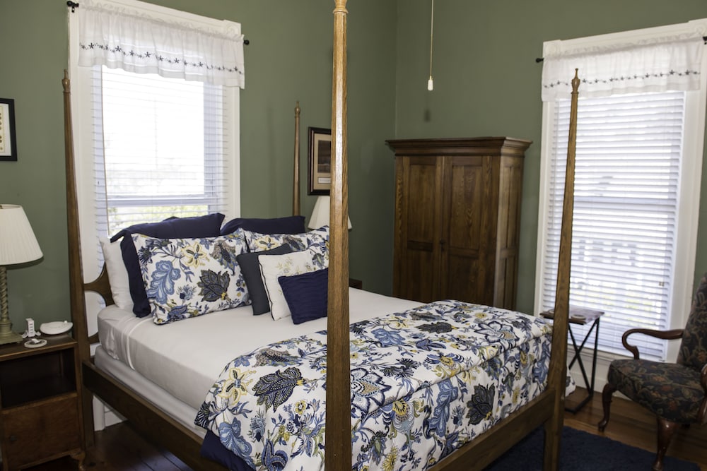 Cottage Room photo 1