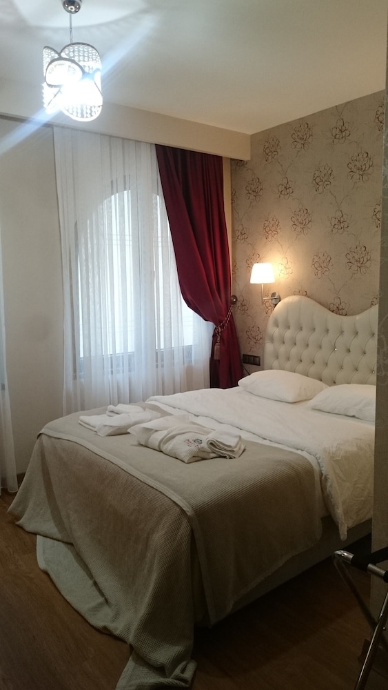 Economy Double Room photo 2