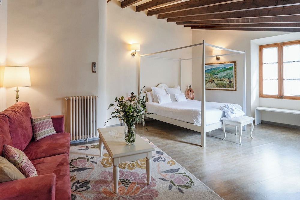 Junior Studio Suite (3 people)
