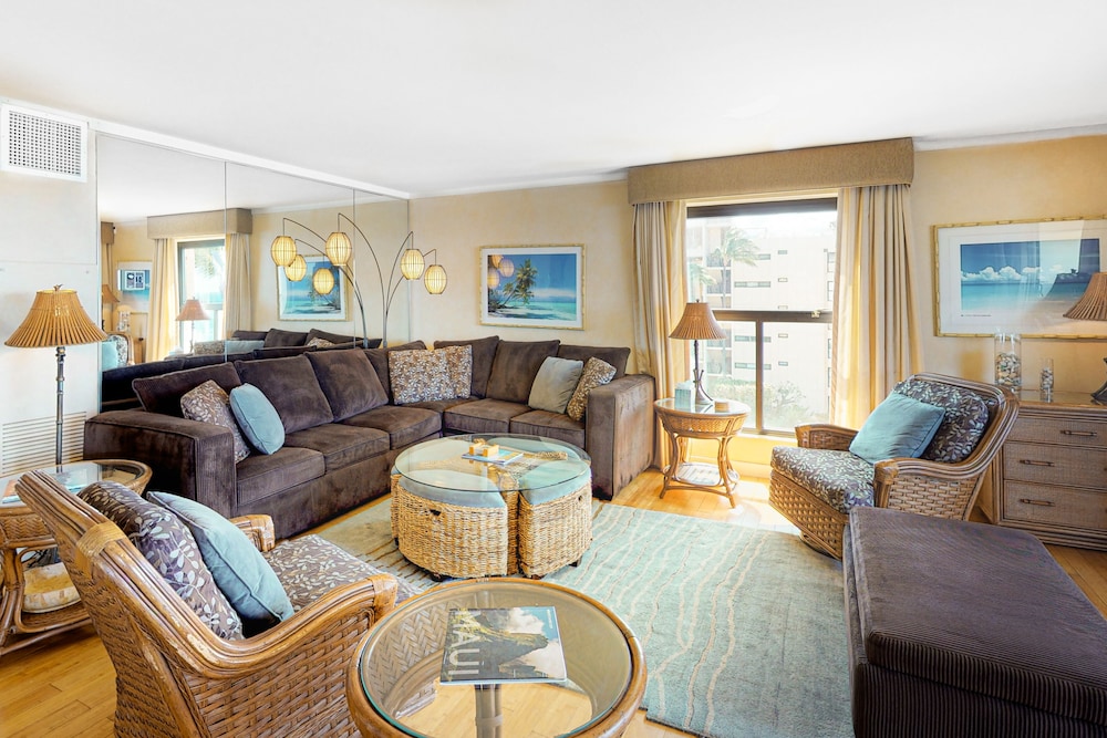 Suite, 2 Bedrooms (Ocean View) - Beach View