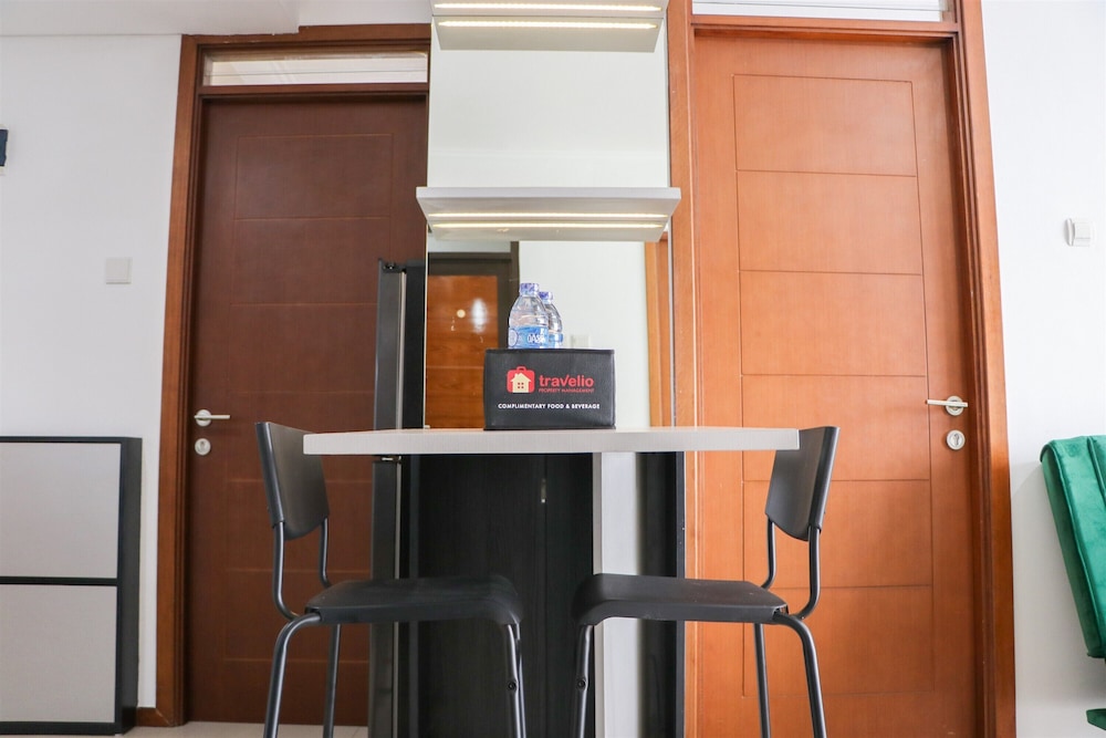 Apartment photo 2