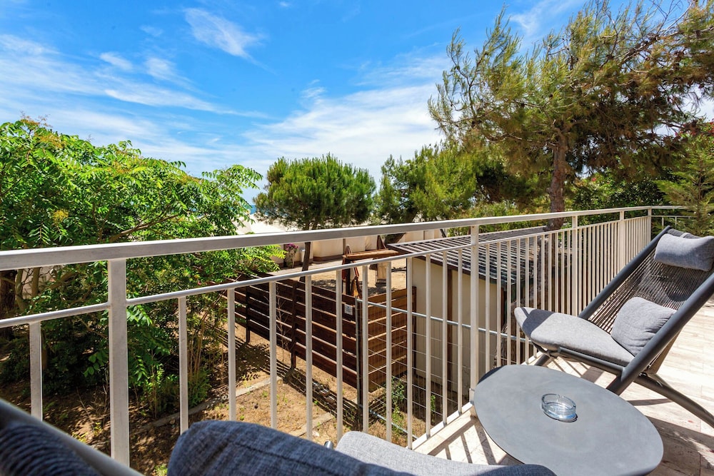 Superior Room, Beach View, Mezzanine