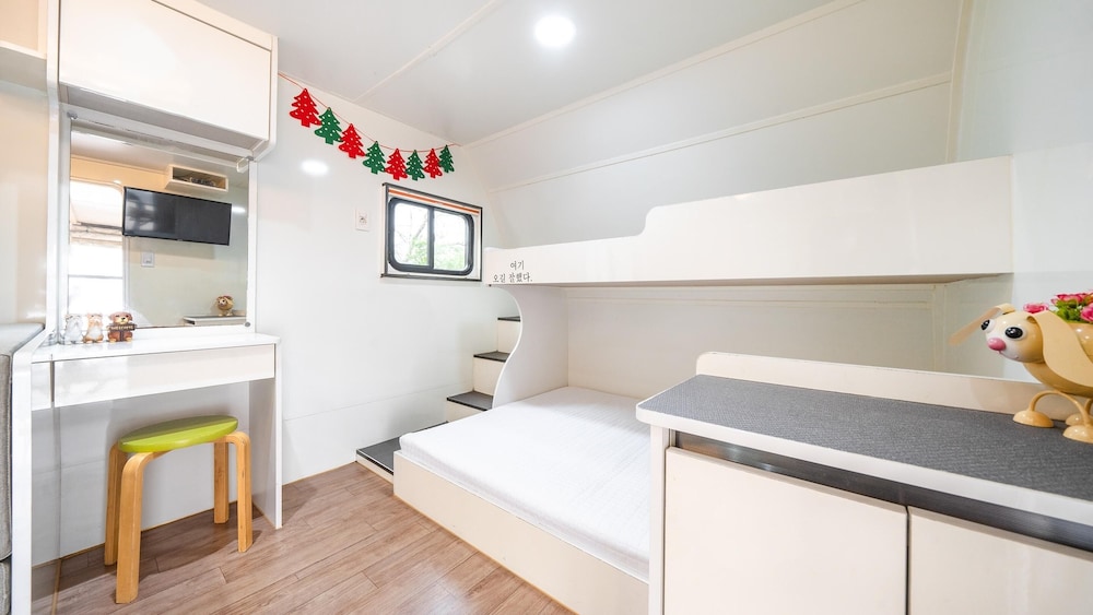 Basic Room, 1 Bedroom (Spa Caravan 2) photo 3