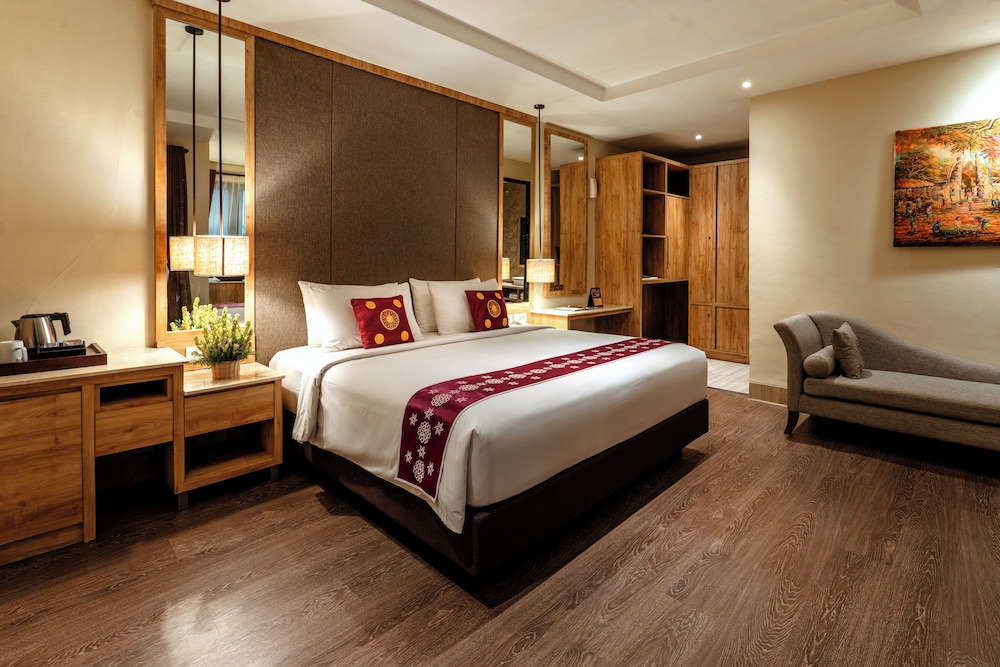 Junior Double Room