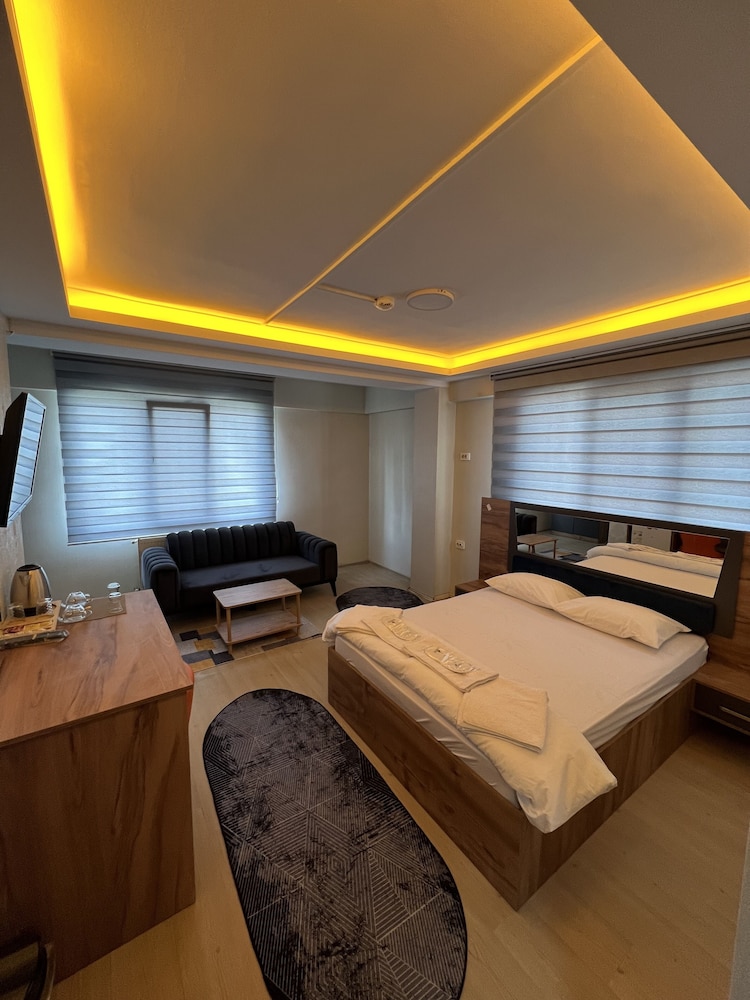 Standard Room photo 2