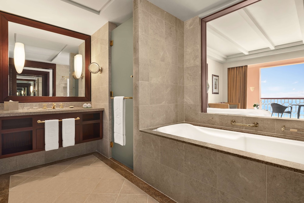 Al Waha Superior, Room, 2 Twin Beds, Sea View - Photo 4