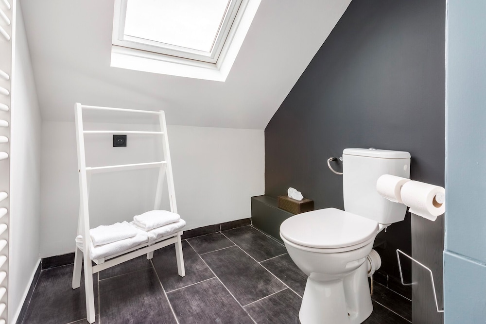 Premium Double Room, Ensuite - Photo 28