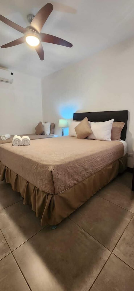 Deluxe Triple Room photo 2