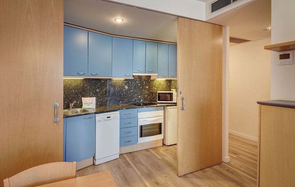 Classic Apartment (Quadruple) - Photo 3
