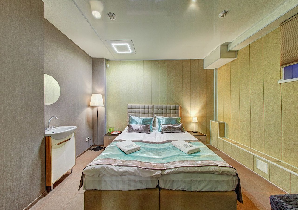 Standard Triple Room (№7)