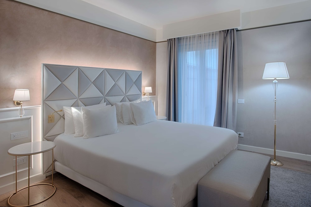 Superior Room - Photo 5