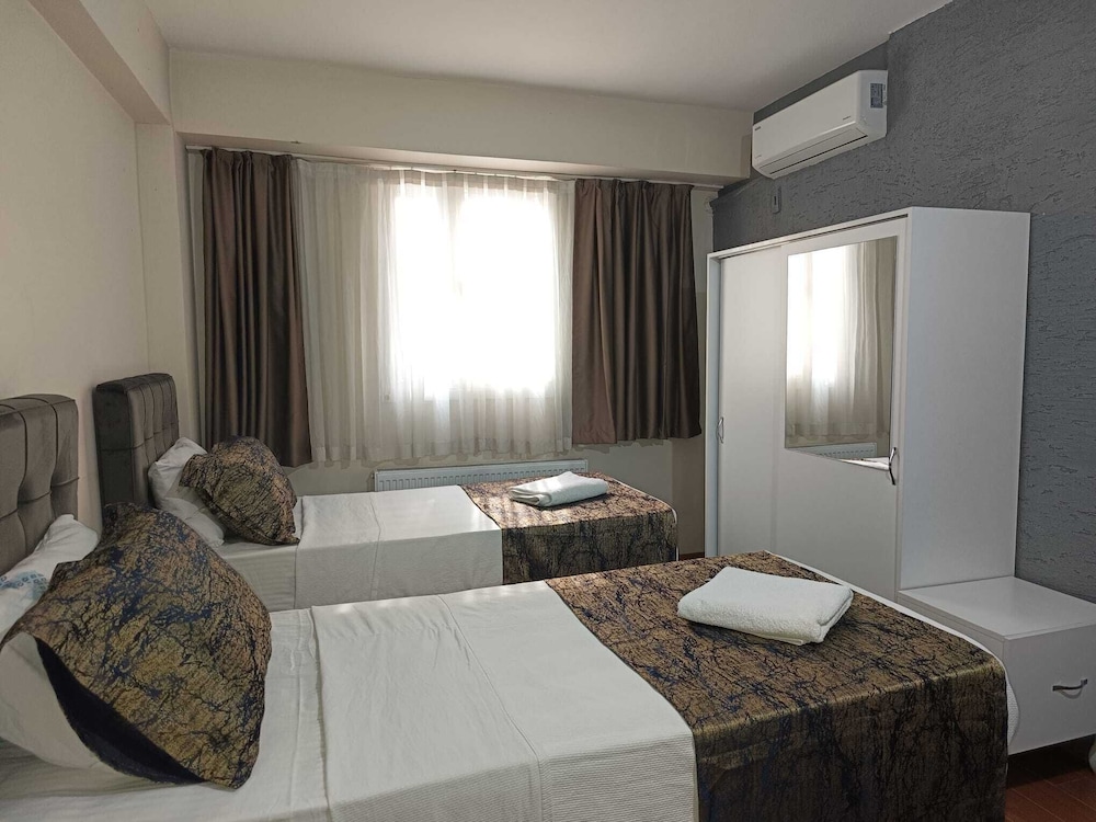 Room photo 2