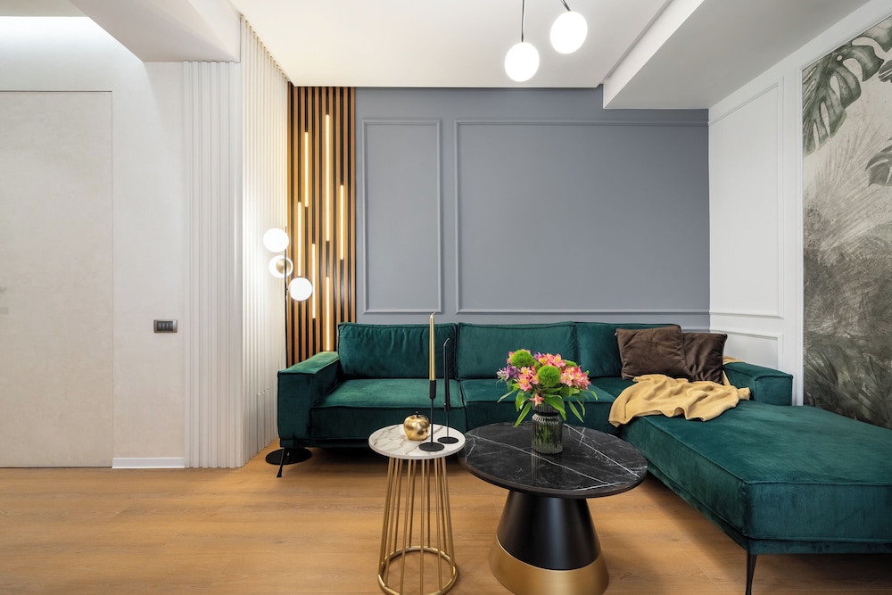 Luxury Apartment, City View