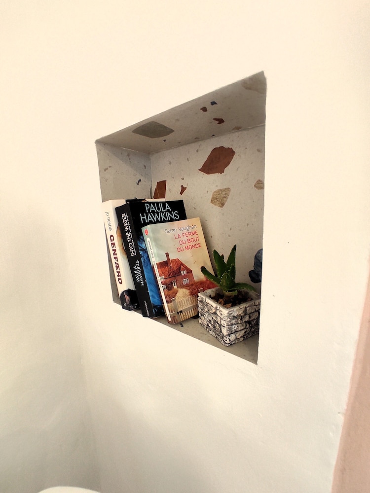 Standard Apartment, 2 Twin Beds, Non Smoking, Sea View photo 3