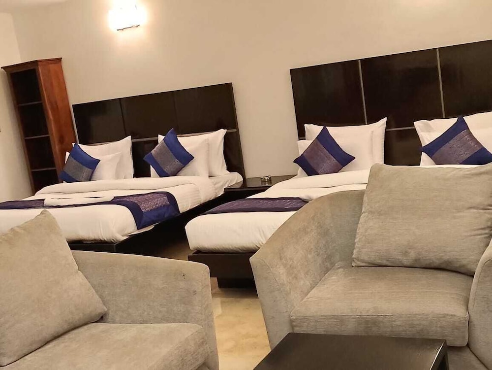 Deluxe Room, 1 Double Bed, Non Smoking photo 3