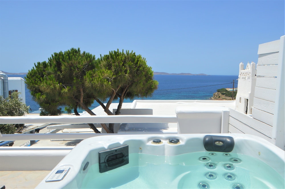 Duplex Suite Sea View with Hot Tub