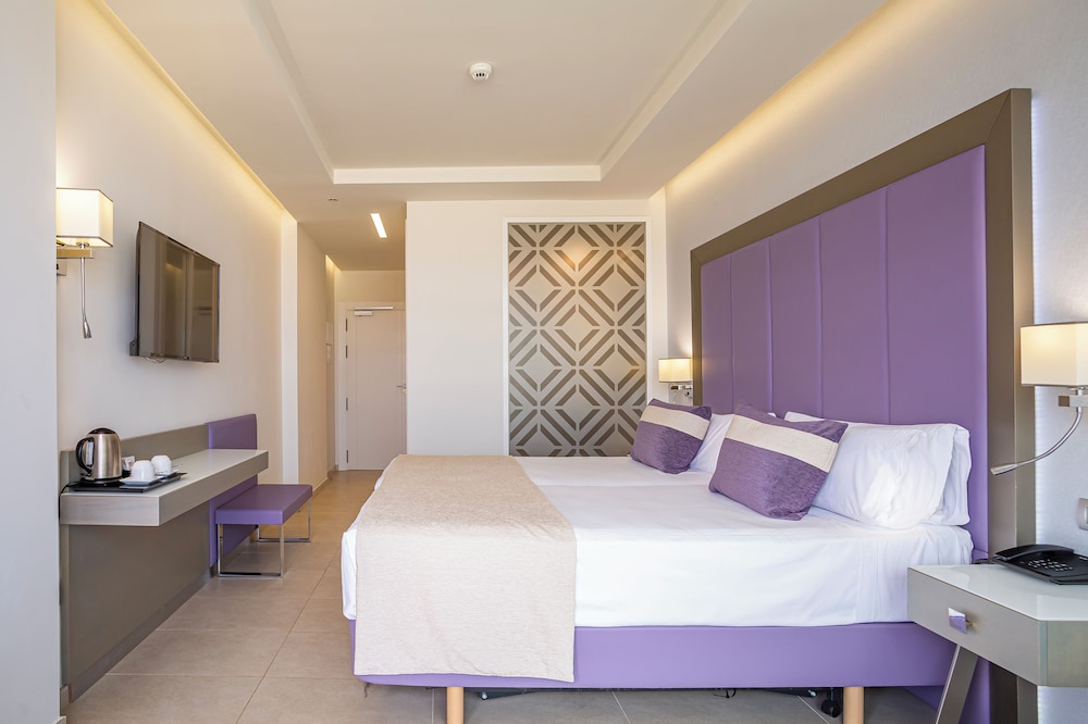 Standard Double Room, Sea View - Photo 2