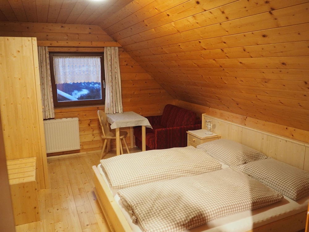 Family Apartment (Apartment 4)