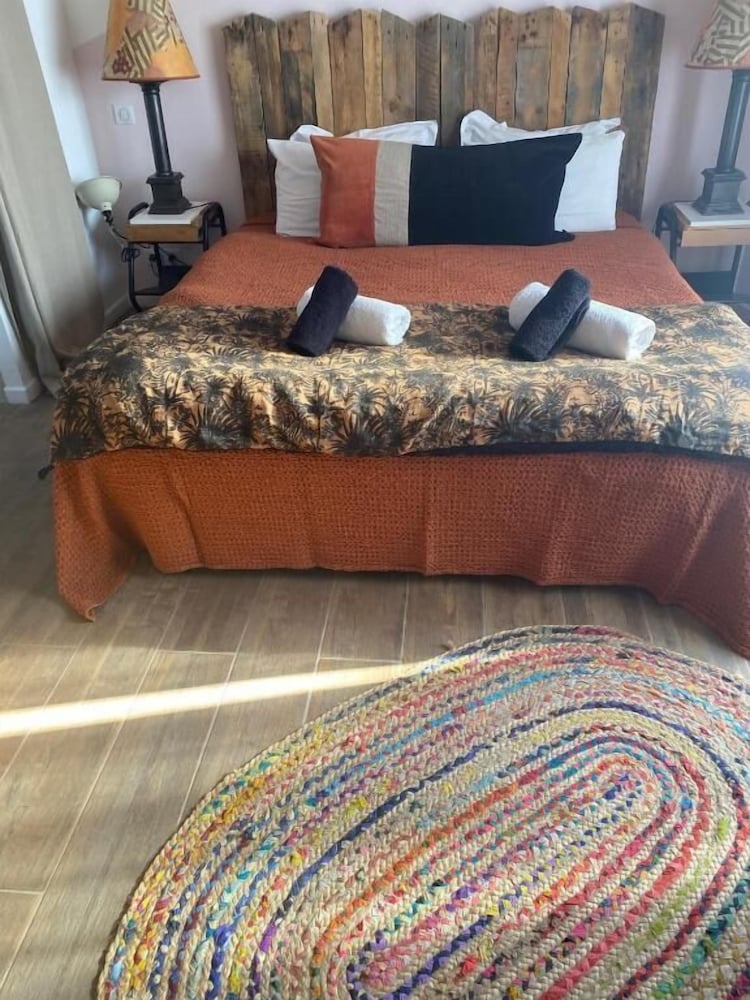 Deluxe Double Room, Balcony, City View photo 2