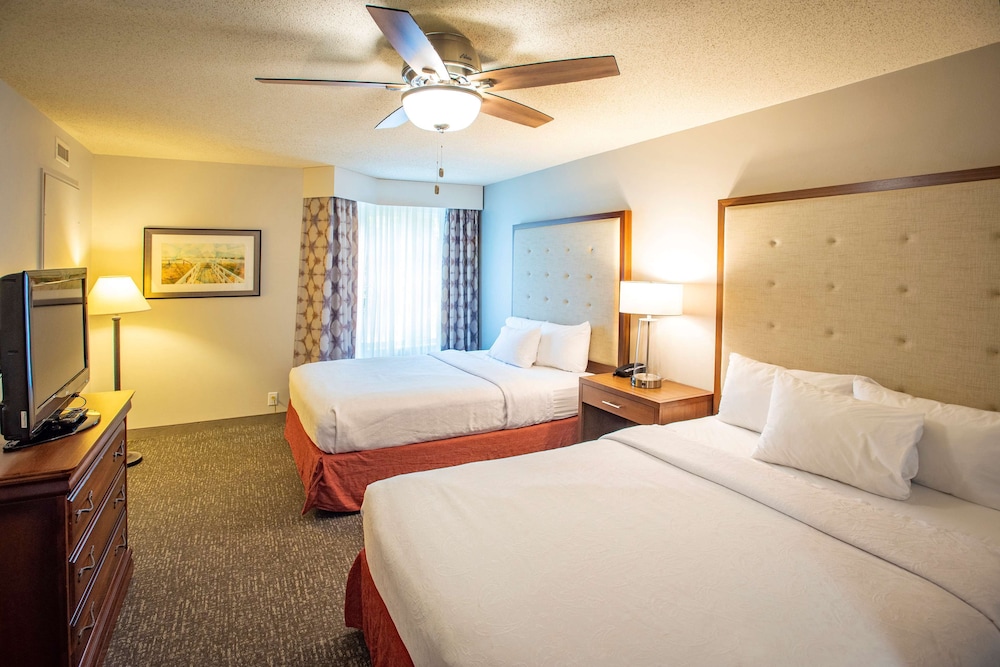 Suite, 2 Queen Beds, Accessible (Roll-In Shower), photo 6