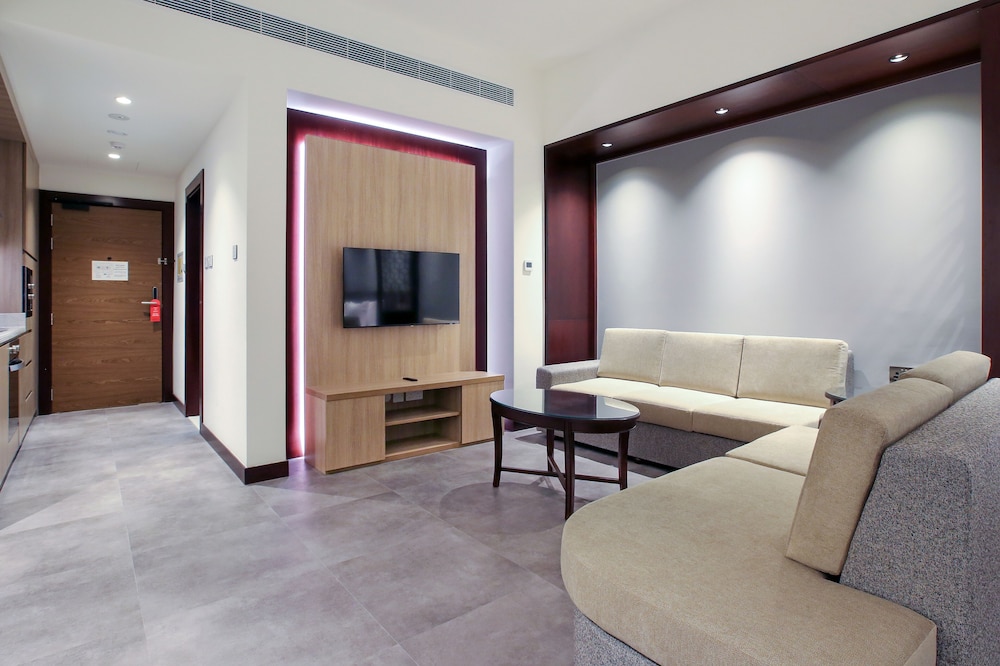 Studio Suite Twin photo 3