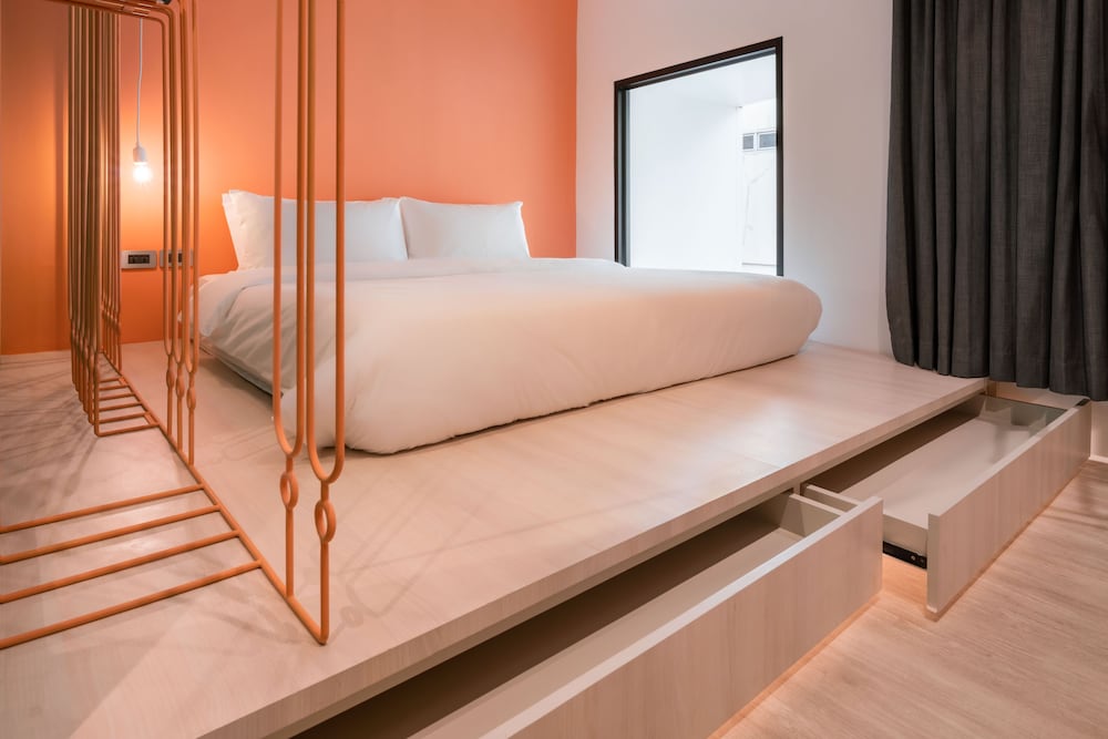 Double Room, 1 King Bed, Private Bathroom photo 3