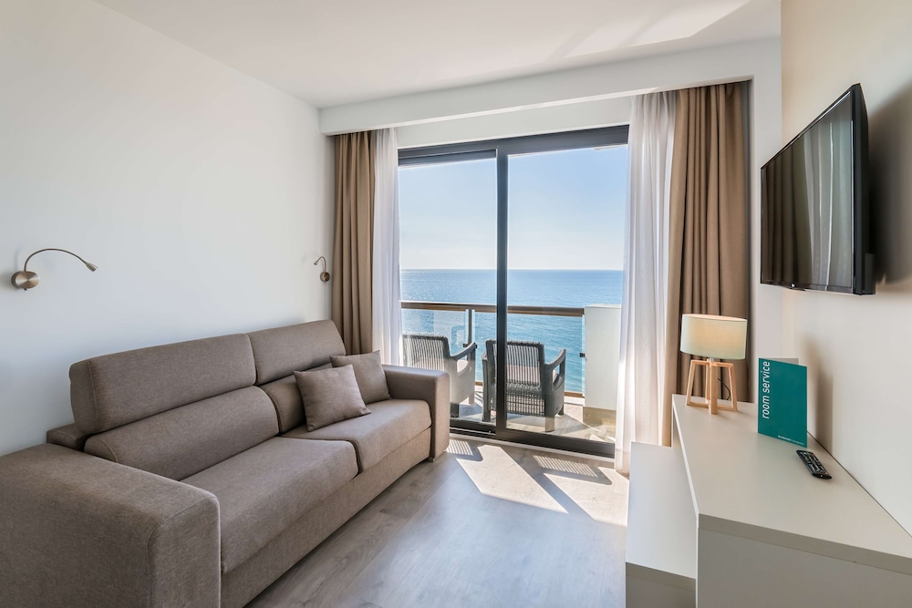 Junior Suite, Terrace, Sea View (Family) photo 3