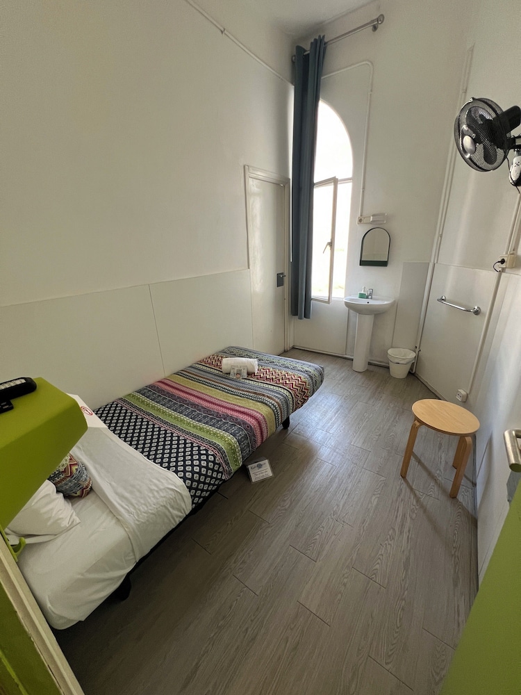 Economy Single Room photo 2