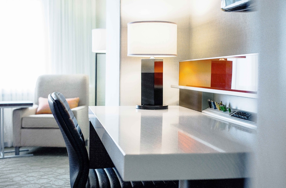 Junior Suite, 1 Bedroom - Photo 1