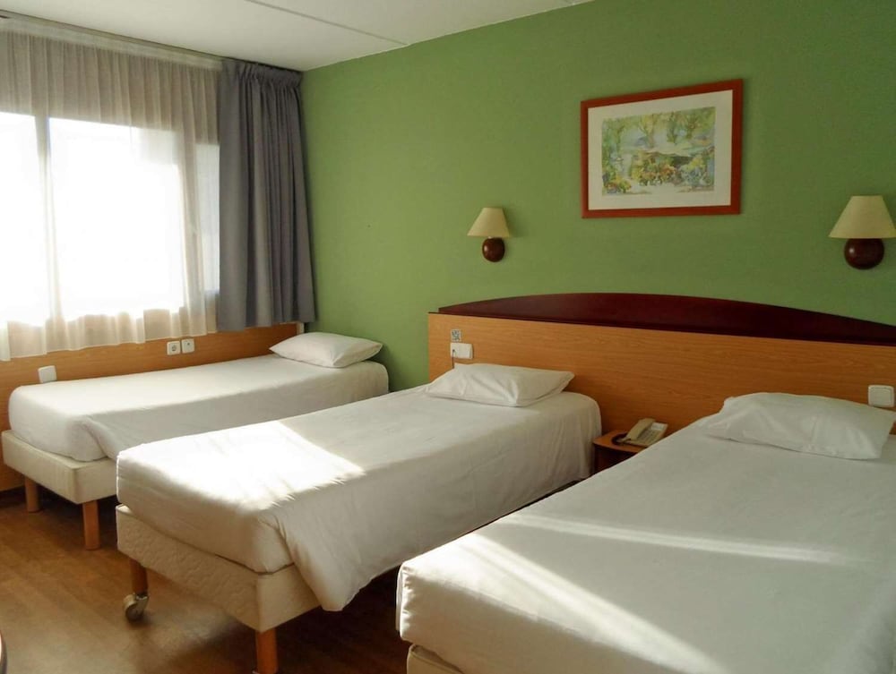 Triple Room - Photo 7