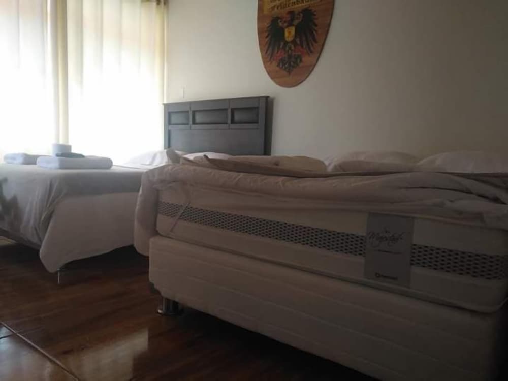 Comfort Triple Room, 2 Queen Beds, Mountain View photo 2