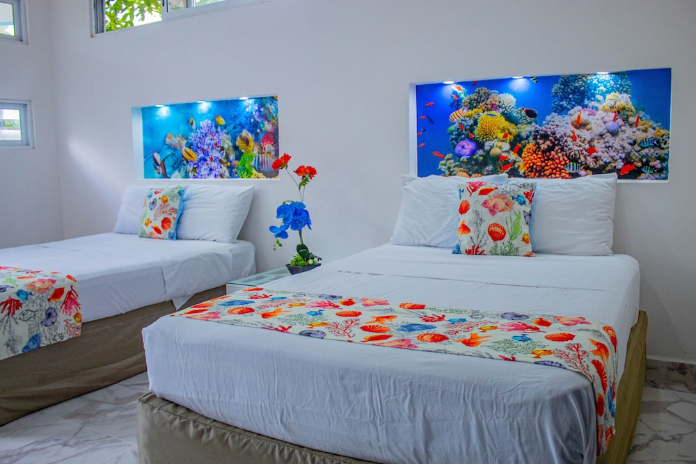 Comfort Room, 2 Double Beds, Garden View
