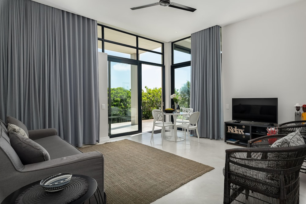 Luxury Apartment, 1 Bedroom, Kitchenette, Mountain View (Kalahari 1)