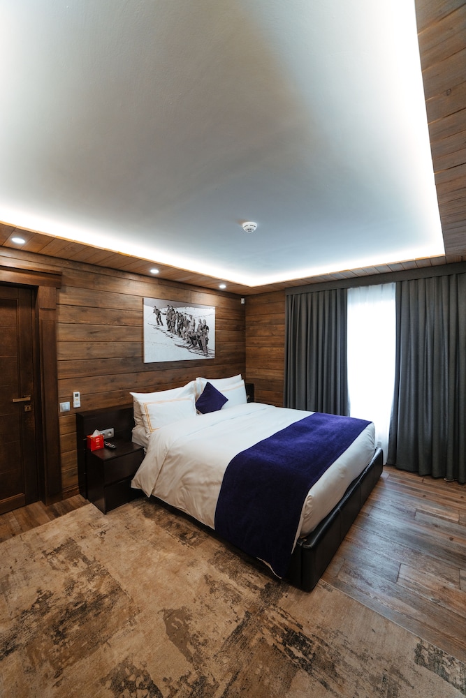 Presidential Chalet