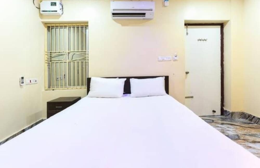 Deluxe Double Room, City View