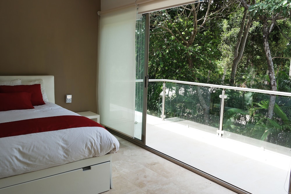 Luxury House, 3 Bedrooms, Private Pool (10 people)