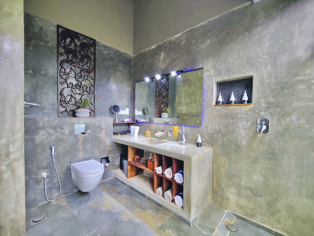 Honeymoon Villa, 1 King Bed, Private Pool, River View photo 3