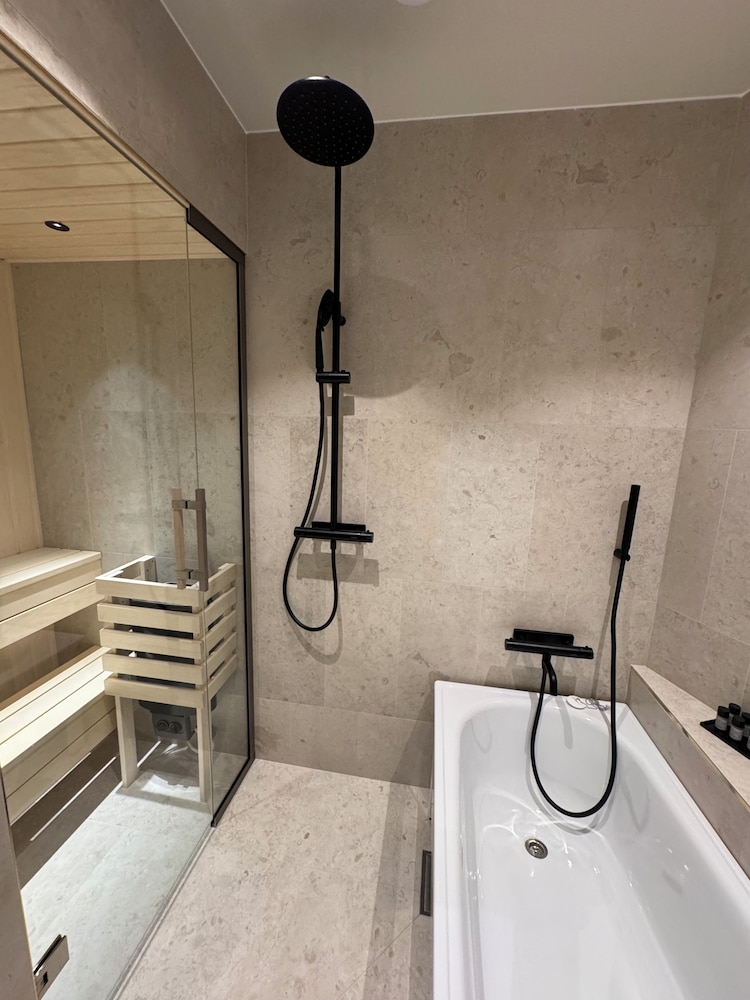 Superior Double Room - Photo 8