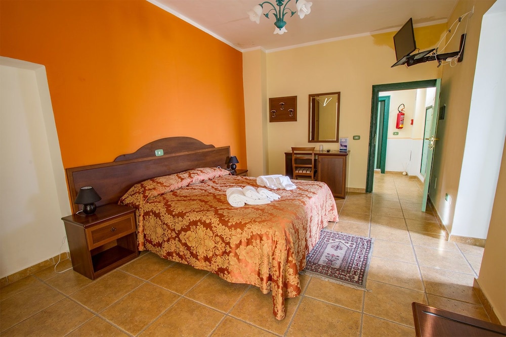 Quadruple Room photo 2