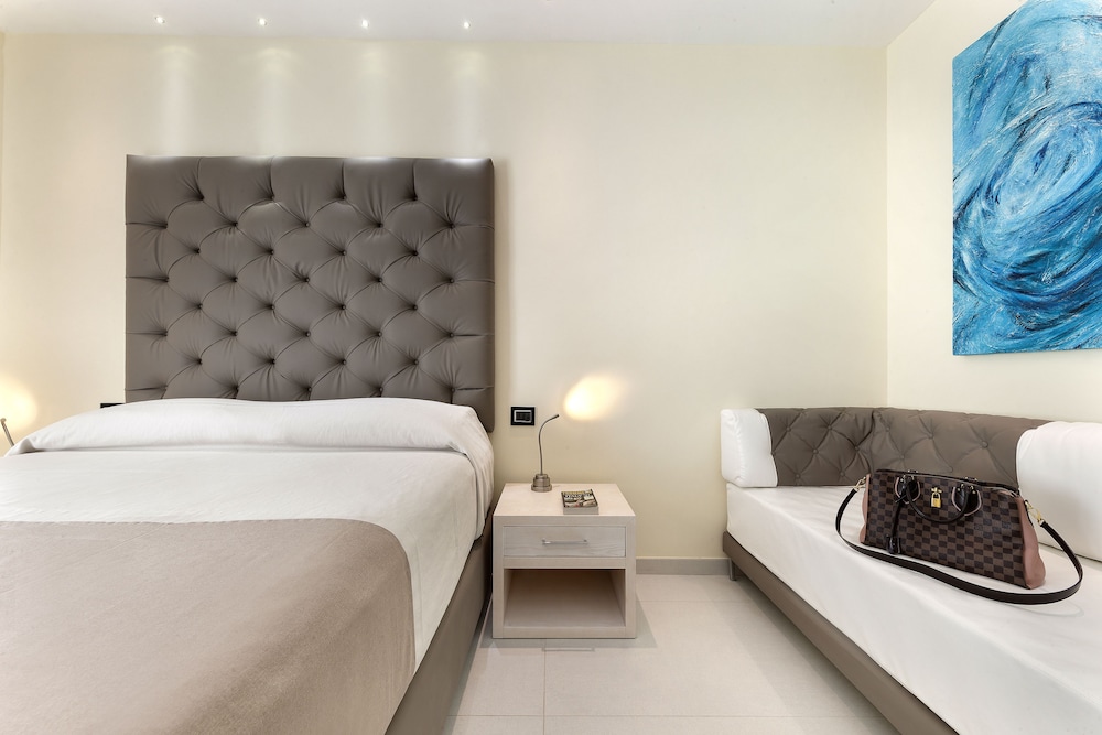Junior Triple Room, 1 Bedroom photo 2