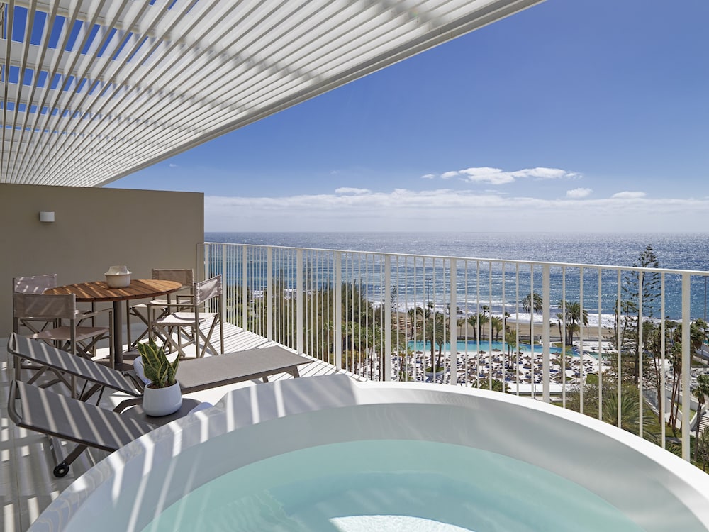 Suite Junior, Bañera, Frente al Mar (The Reserve)