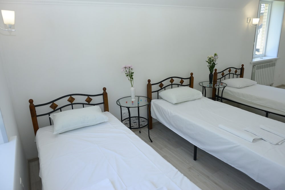 Standard Triple Room photo 2