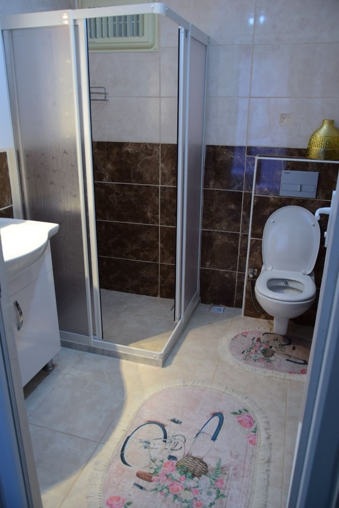 Family Condo, Multiple Bedrooms, Kitchenette