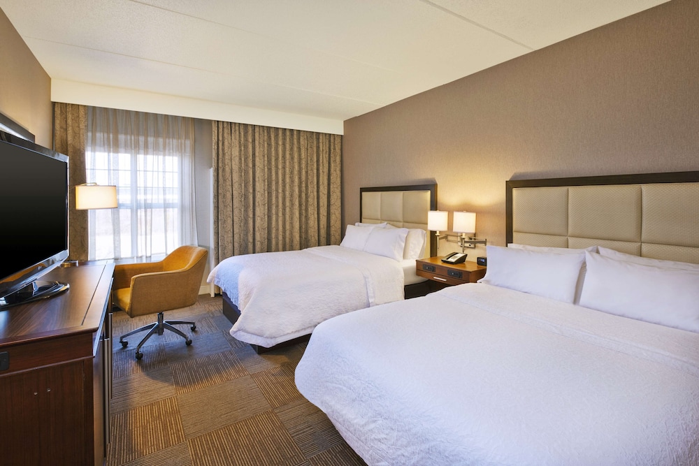 Room, 2 Queen Beds, Accessible, Non Smoking - Photo 4